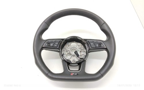 Volante con comandi cambio